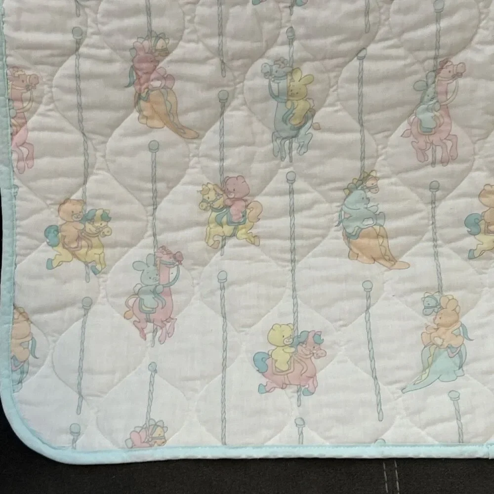 Vintage 80s Morgan Inc Teddy Beddy Bear Carousel Quilted Baby Blanket‎ Quilt